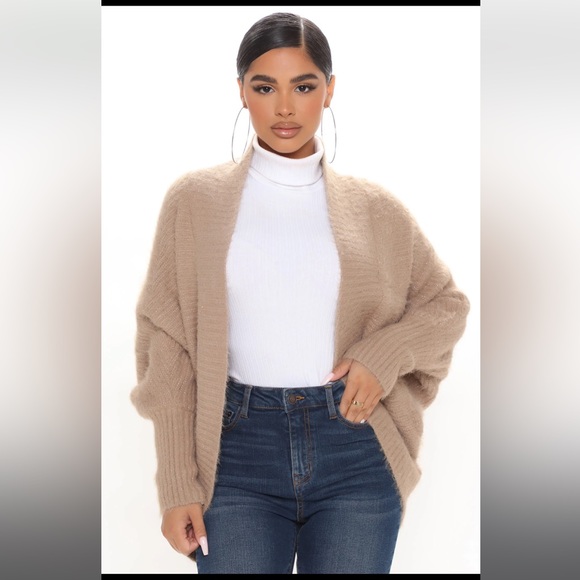 Fashion nova- fuzzy tan cardigan - Picture 1 of 3